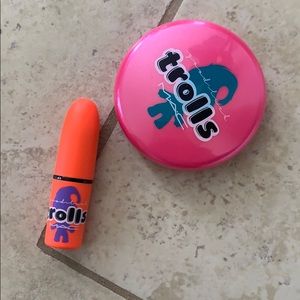 MAC Trolls highlighter and lipstick
